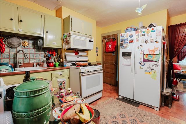 517 Terrace Dr, Harmar, PA 15238