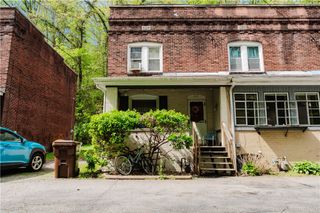 517 Terrace Dr, Harmar, PA 15238