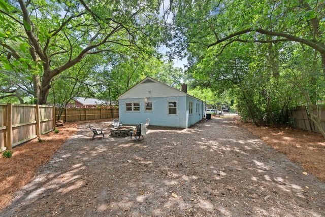 5902 Sedgefield Drive, Hanahan, SC 29410