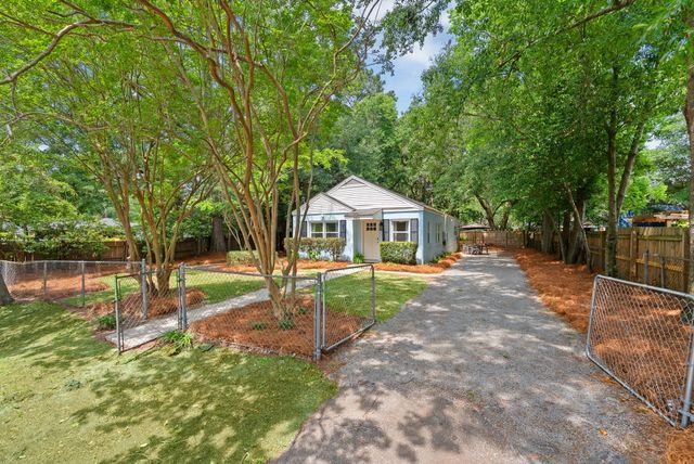 5902 Sedgefield Drive, Hanahan, SC 29410
