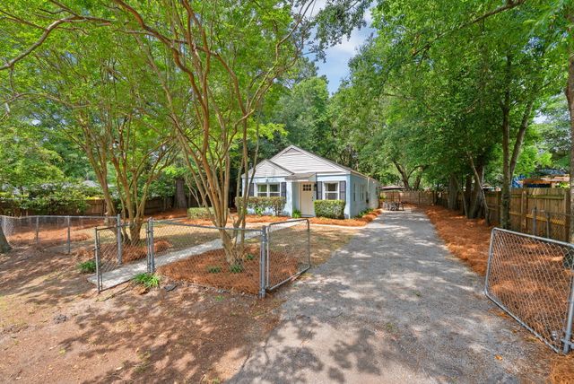 5902 Sedgefield Drive, Hanahan, SC 29410