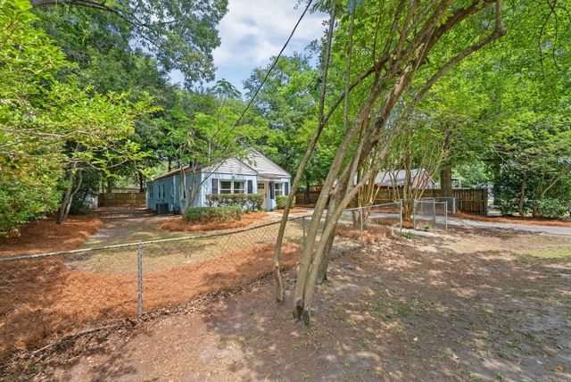 5902 Sedgefield Drive, Hanahan, SC 29410