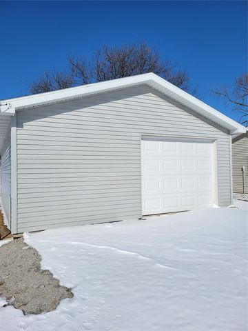 506 Cedar Street, Adair, IA 50002