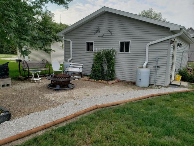 506 Cedar Street, Adair, IA 50002