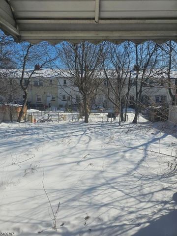 1924 Caroline Ave, Linden City, NJ 07036