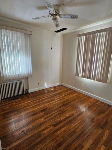 1924 Caroline Ave, Linden City, NJ 07036