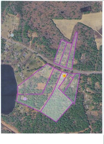 8 S Main St, Carver, MA 02330