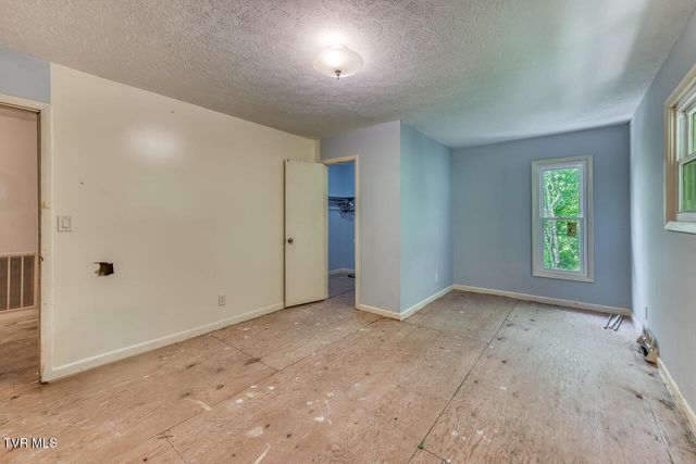 5 Bingham Court, Johnson City, TN 37604
