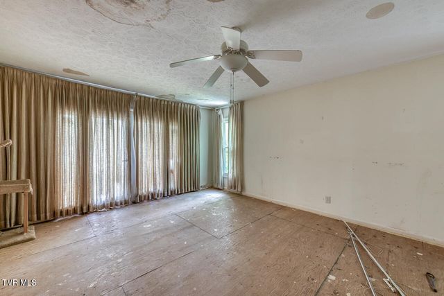 5 Bingham Court, Johnson City, TN 37604