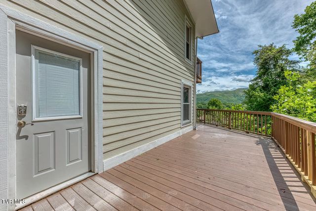 5 Bingham Court, Johnson City, TN 37604