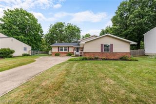 720 Deepwood Drive, Medina, OH 44256