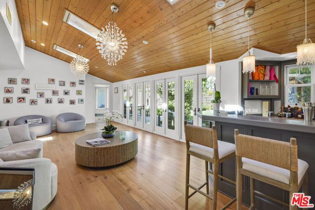 6052 Merritt Drive, Malibu, CA 90265