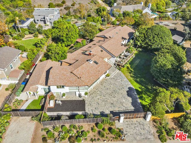 6052 Merritt Drive, Malibu, CA 90265