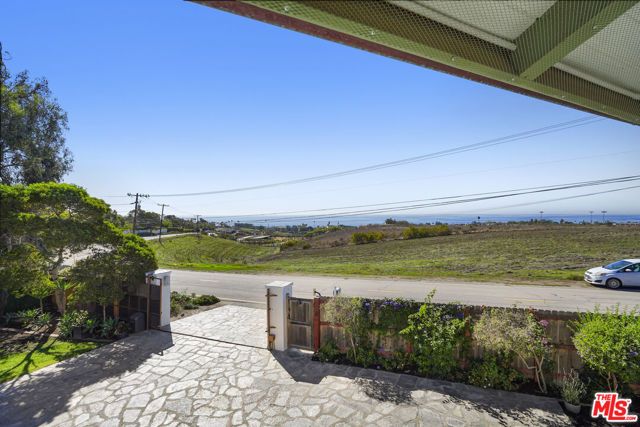 6052 Merritt Drive, Malibu, CA 90265