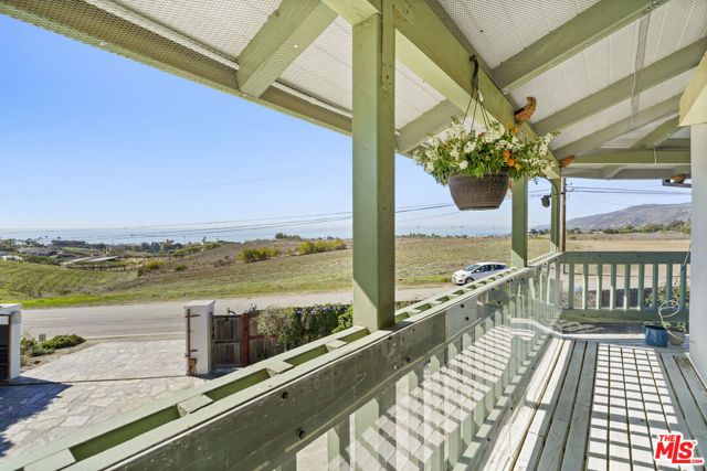 6052 Merritt Drive, Malibu, CA 90265