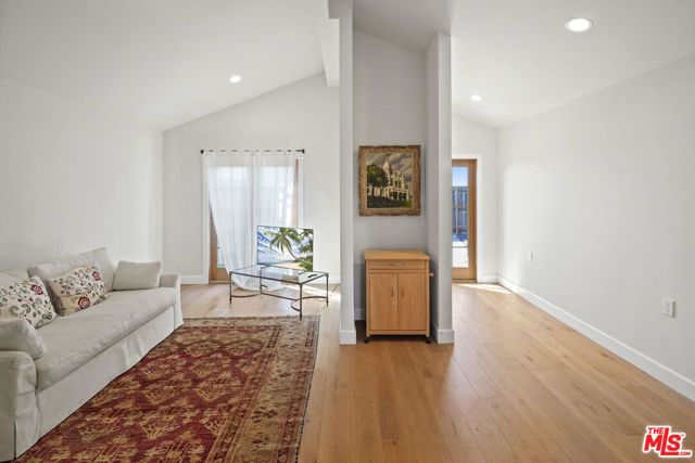 6052 Merritt Drive, Malibu, CA 90265