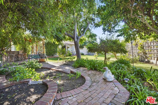 6052 Merritt Drive, Malibu, CA 90265