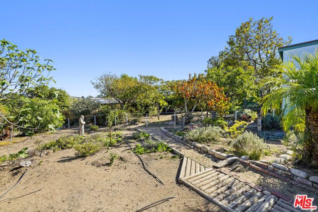 6052 Merritt Drive, Malibu, CA 90265
