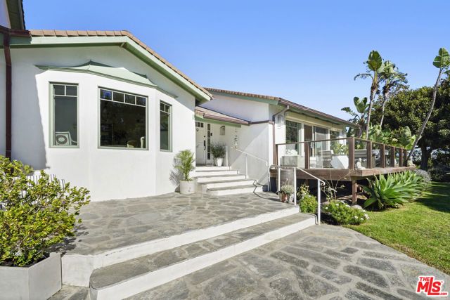 6052 Merritt Drive, Malibu, CA 90265