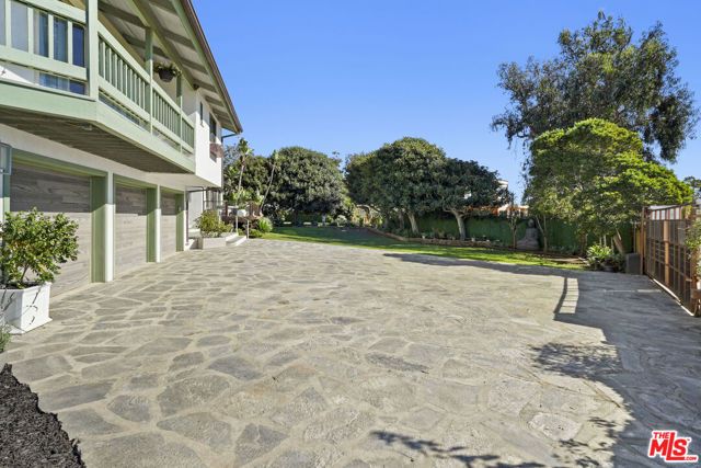 6052 Merritt Drive, Malibu, CA 90265
