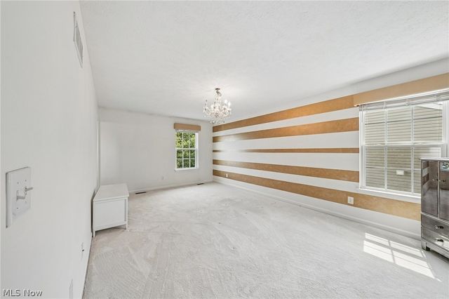 1583 Crescent Drive, Streetsboro, OH 44241