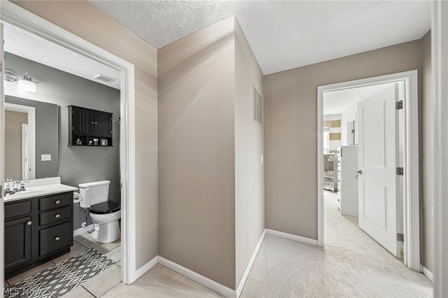1583 Crescent Drive, Streetsboro, OH 44241
