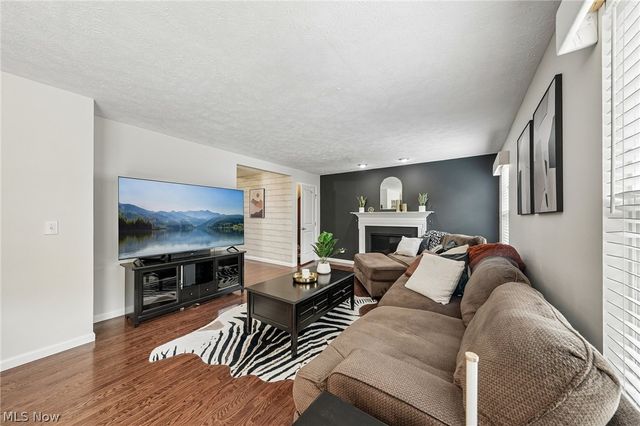 1583 Crescent Drive, Streetsboro, OH 44241