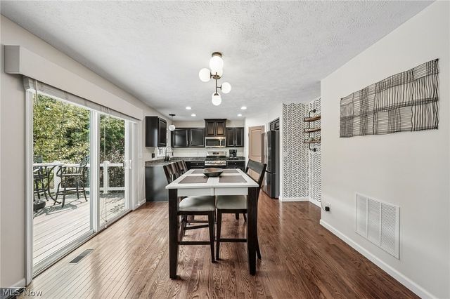 1583 Crescent Drive, Streetsboro, OH 44241