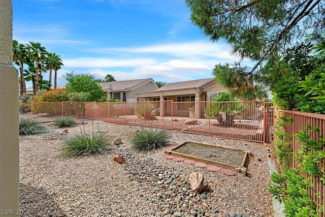 2112 Joy Creek Lane, Henderson, NV 89012