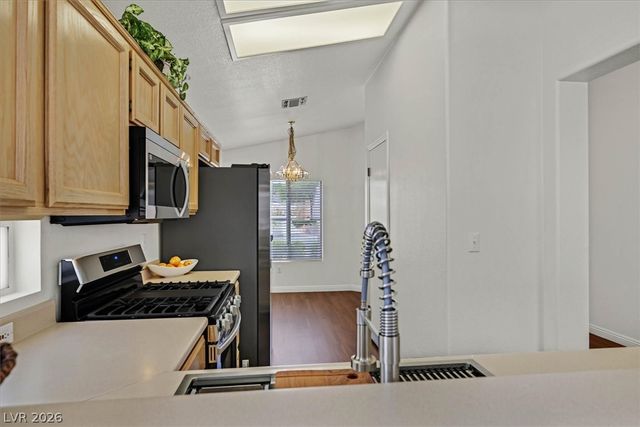 2112 Joy Creek Lane, Henderson, NV 89012