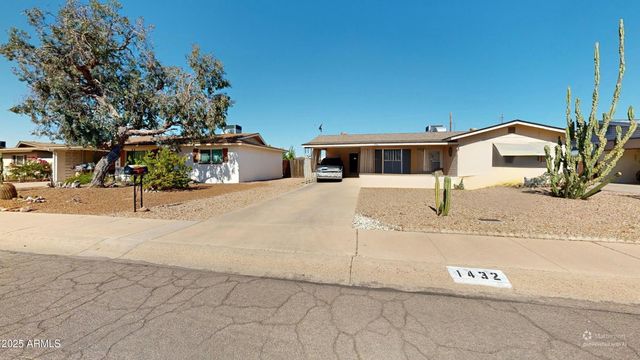 1432 S LAWTHER Drive, Apache Junction, AZ 85120