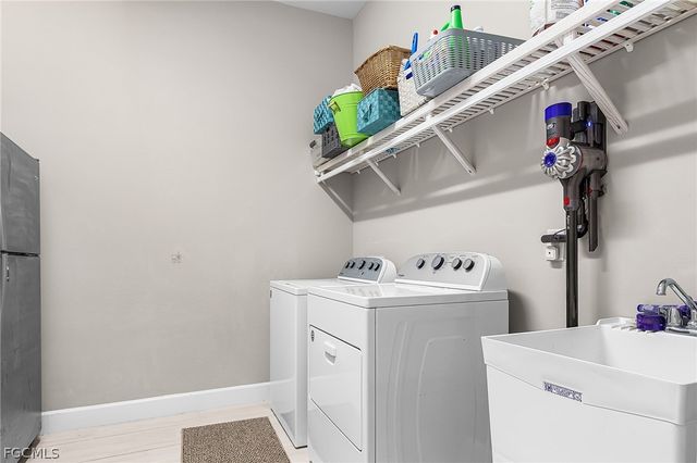 17526 Elkgrove LN, Estero, FL 33928