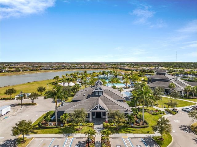 17526 Elkgrove LN, Estero, FL 33928