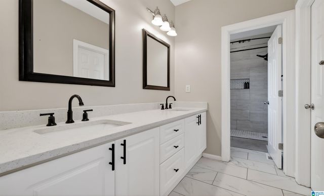 145 SOMMERSBY CIRCLE, Pelham, AL 35124