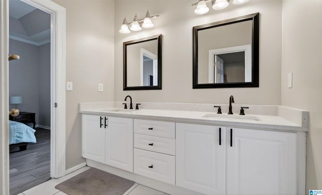 145 SOMMERSBY CIRCLE, Pelham, AL 35124