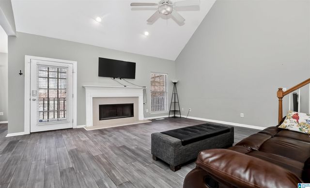 145 SOMMERSBY CIRCLE, Pelham, AL 35124