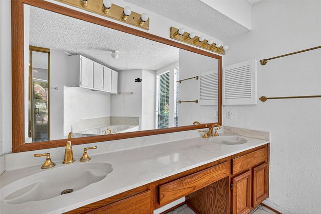 1535 Beaconshire Road, Houston, TX 77077