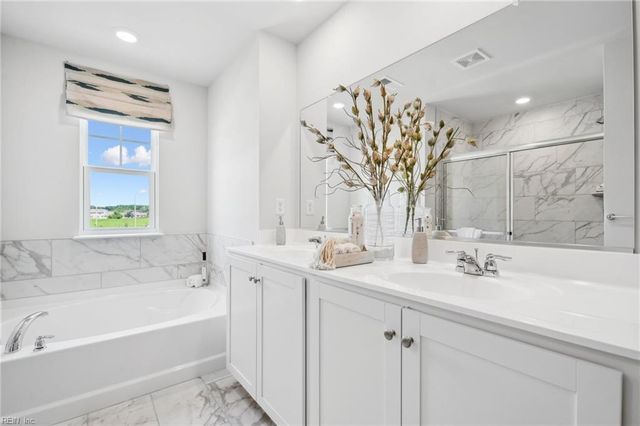 121 Gallop WAY, Yorktown, VA 23690