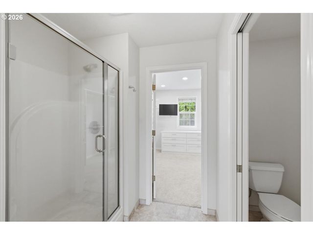 3471 LAKESIDE Dr, Eugene, OR 97401