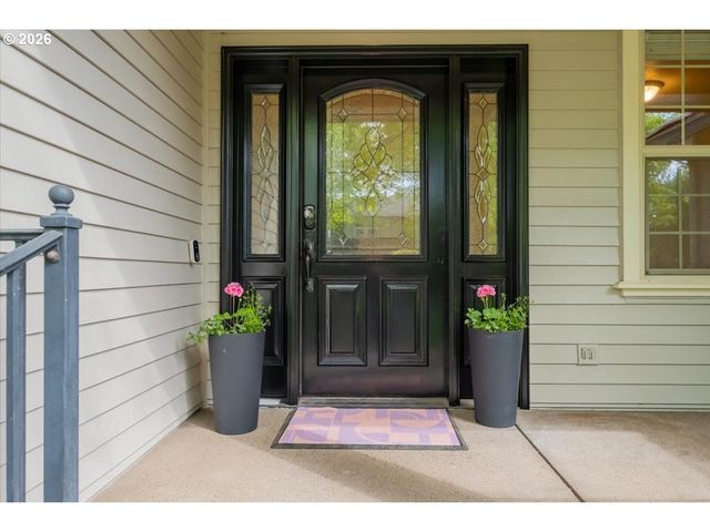 3471 LAKESIDE Dr, Eugene, OR 97401