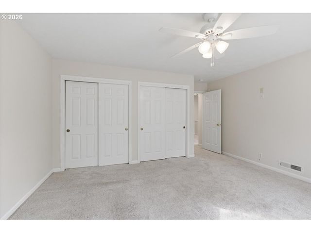 3471 LAKESIDE Dr, Eugene, OR 97401