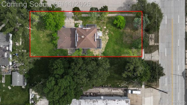 21855 Schoenherr Road, Warren, MI 48089