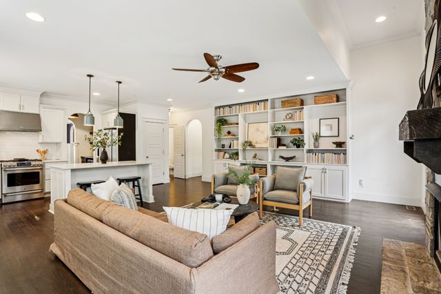 2809 Vaulx Ln, Nashville, TN 37204