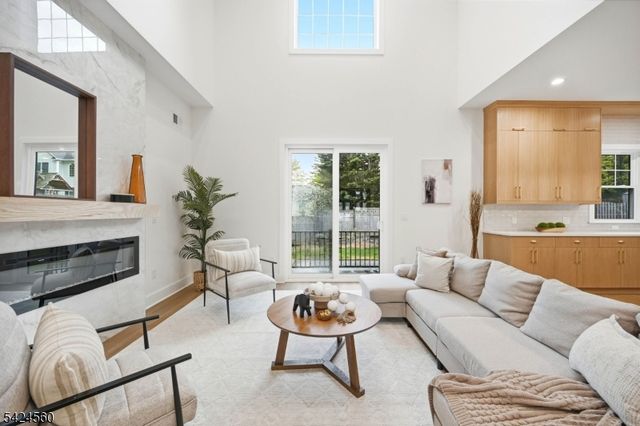 1284 Woodside Rd, Scotch Plains Twp., NJ 07076