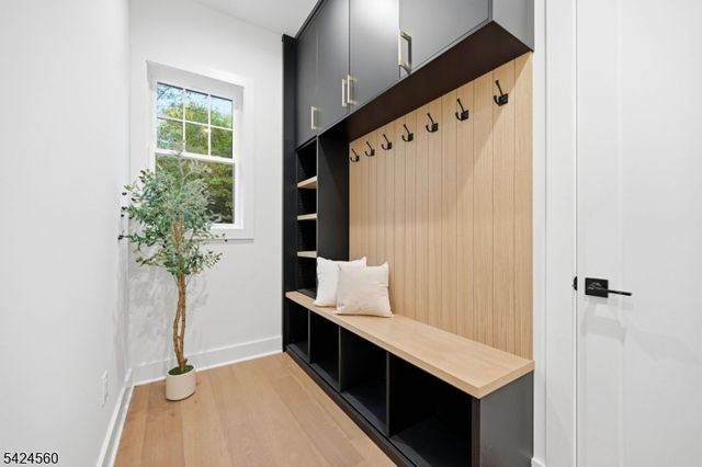 1284 Woodside Rd, Scotch Plains Twp., NJ 07076