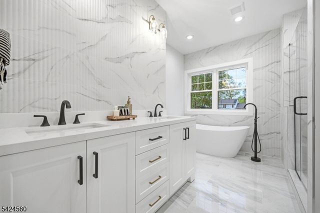 1284 Woodside Rd, Scotch Plains Twp., NJ 07076