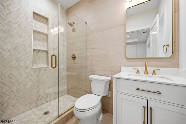 1284 Woodside Rd, Scotch Plains Twp., NJ 07076