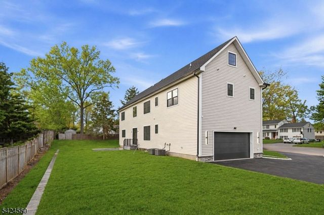 1284 Woodside Rd, Scotch Plains Twp., NJ 07076