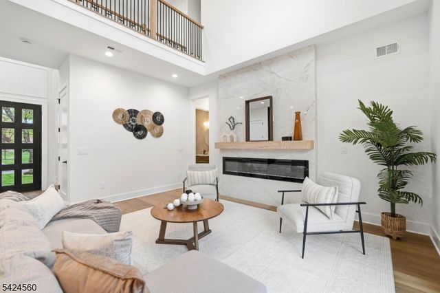 1284 Woodside Rd, Scotch Plains Twp., NJ 07076