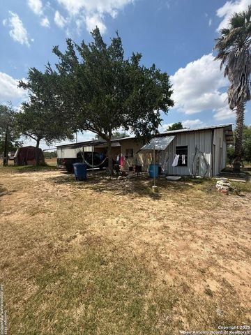806 State Highway 132, Natalia, TX 78059